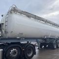 LAG Tri-Axle Tipper Powder Tanker