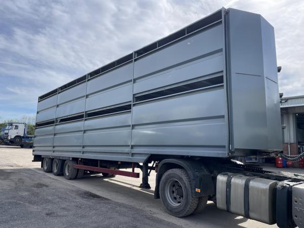 Houghton Parkhouse Tri-Axle 2 Deck Livestock Trailer